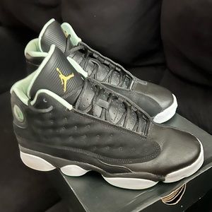 Air Jordan Retro 13 GG Youth Size 8 Women’s Size 9.5